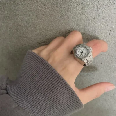 Vintage Punk Finger Watch Mini Elastic Strap Alloy Watches Couple Rings Jewelry Clock Retro Roman Quartz Watch Rings Women Men 5